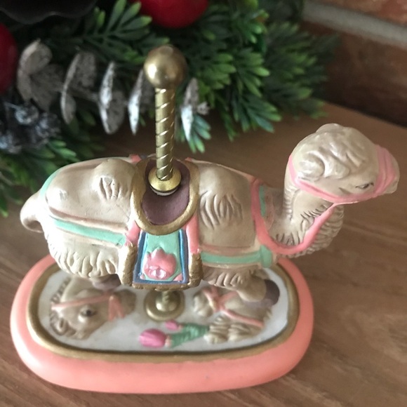 Rare Vintage Porcelain Llama Carousel - Picture 5 of 8